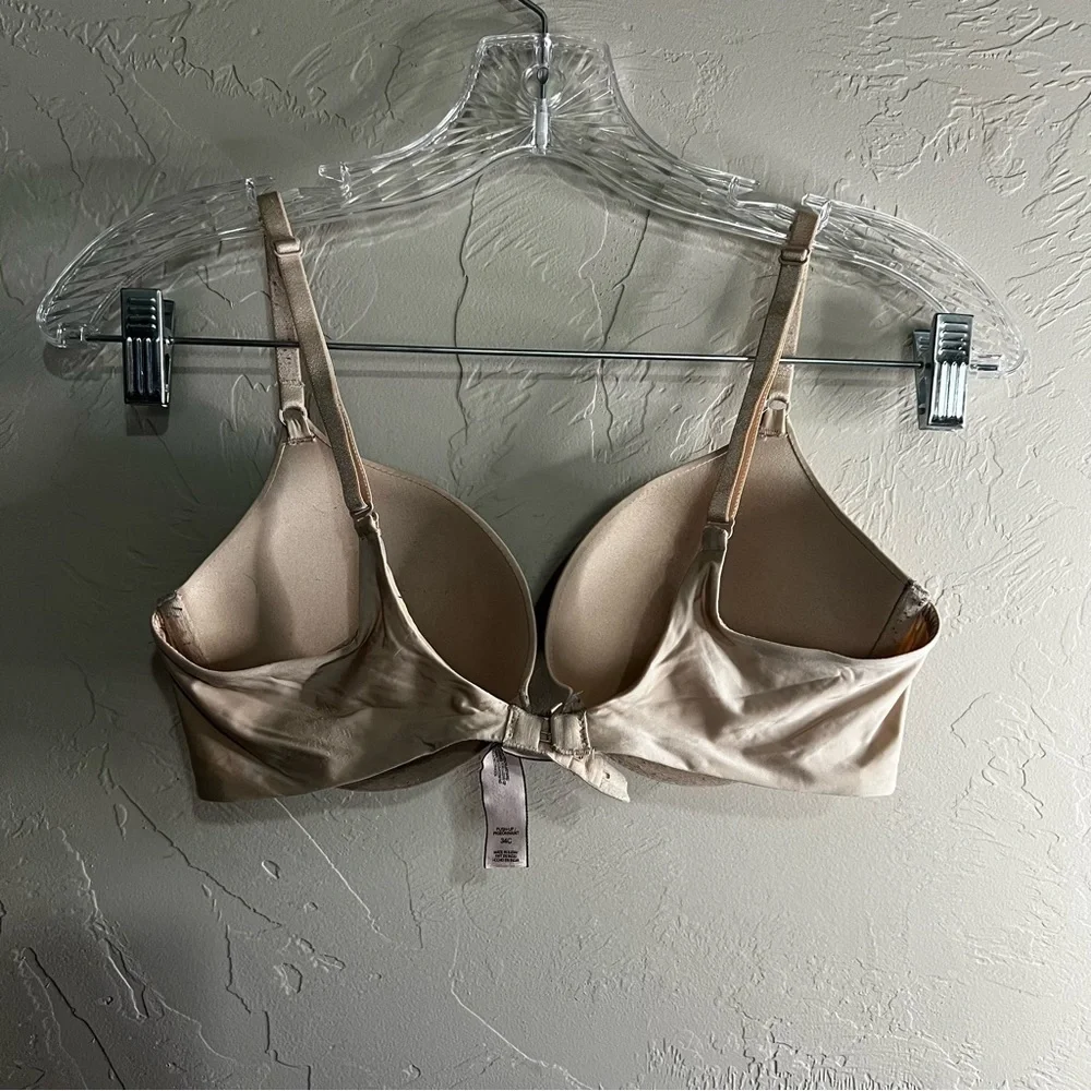 Victoria’s Secret Beige Wire Push‎ Up Bra